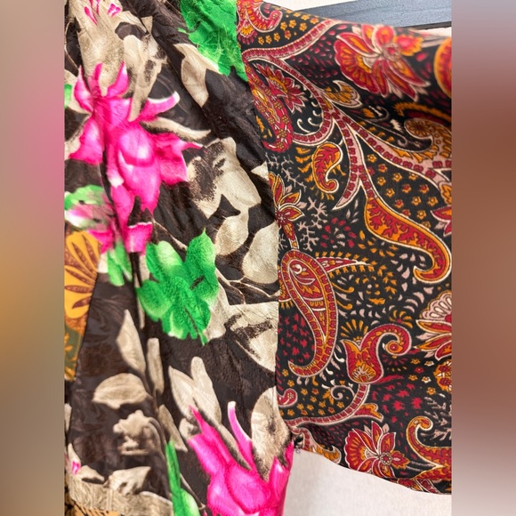 Kantha Bae Serenity Kimono - Picture 3 of 5